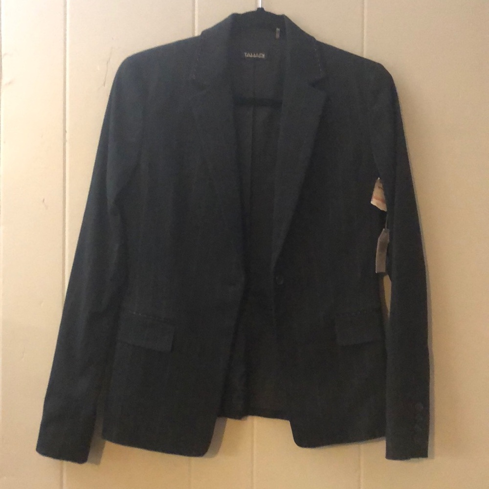 Tahari black blazer